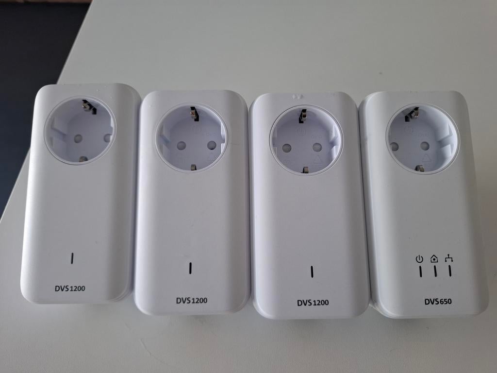 DVS 1200 en DVS 650 Powerline Adapters, Ophalen of Verzenden, Zo goed als nieuw, DVS