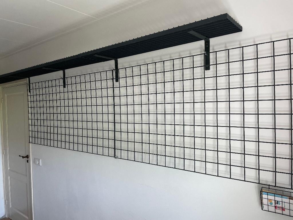 2 Metalen wandrekken / raster - decoratie / organizer, Ophalen, Zwart, Zo goed als nieuw, Metaal