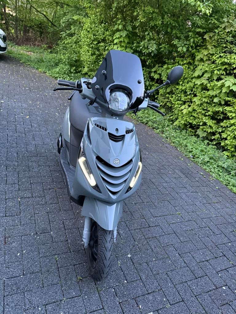 Piaggio Zip 2 2 takt, Fietsen en Brommers, Scooters | Piaggio, Ophalen, Tweetakt, Gebruikt, Maximaal 45 km/u