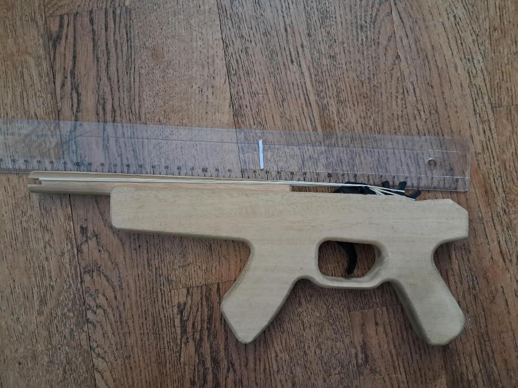 Houten Elastiek-geweer/pistool, Ophalen of Verzenden, Zo goed als nieuw