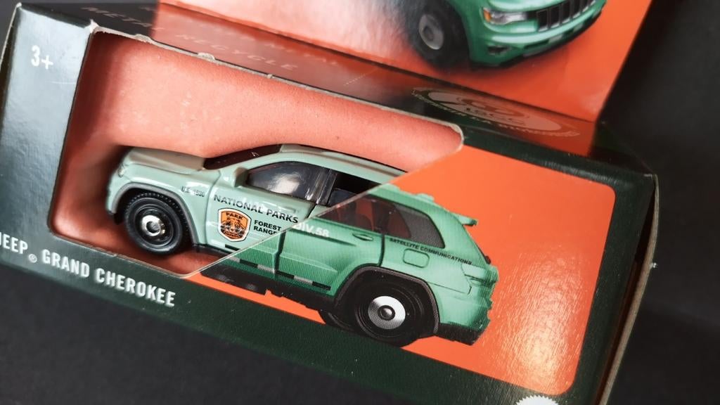 Jeep Grand Cherokee 1:64 3inch Matchbox Moving parts Pol, Hobby en Vrije tijd, Auto, Verzenden, Nieuw, Matchbox@mattel.com