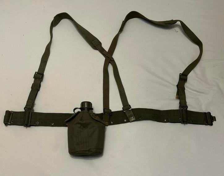KL bokkentuig met veldfles en cup, Ophalen of Verzenden, Landmacht, Nederland, Overige typen