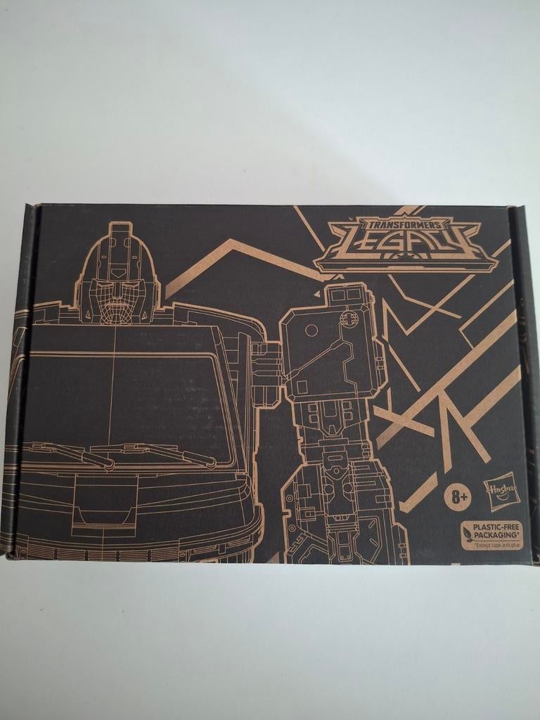 Transformers Generations Selects Legacy DK-2 Guard MIB, Verzamelen, Transformers, Overige generaties, Ophalen of Verzenden, Nieuw