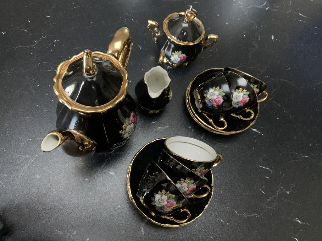 Zwart mokka servies van Bavaria, Gebruikt, Ophalen of Verzenden, Overige stijlen, Kop(pen) en/of Schotel(s)