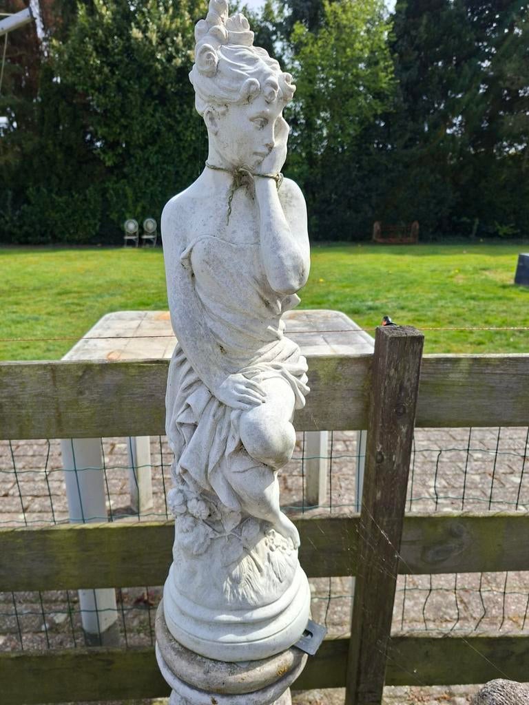 Klassiek Vrouwenbeeld van beton - Tuinbeeld, Tuin en Terras, Tuinbeelden, Ophalen, Nieuw