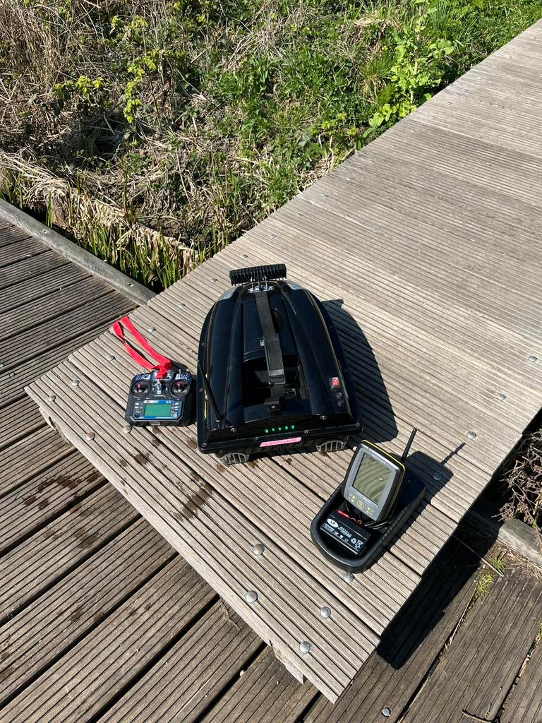 Voerboot met dieptemeter, Ophalen of Verzenden, Zo goed als nieuw, Overige typen