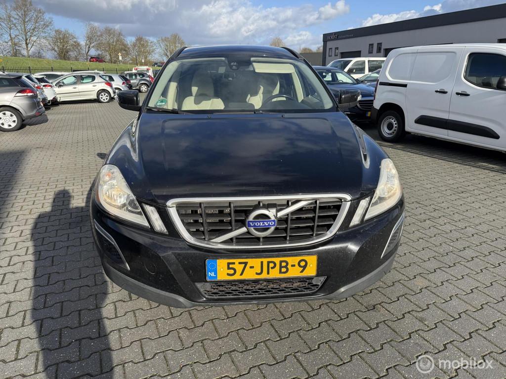 Volvo XC60 2.4D6 versnelling prijs ex bpm, Auto's, Voorwielaandrijving, Stof, Gebruikt, Beige
