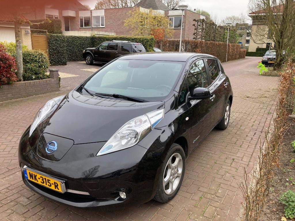 Nissan Leaf Electric 30kW 2017 Zwart, Stof, Zwart, Origineel Nederlands, Elektrisch