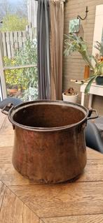 Grote koperen ketel, haardhout, bloempot, Ophalen