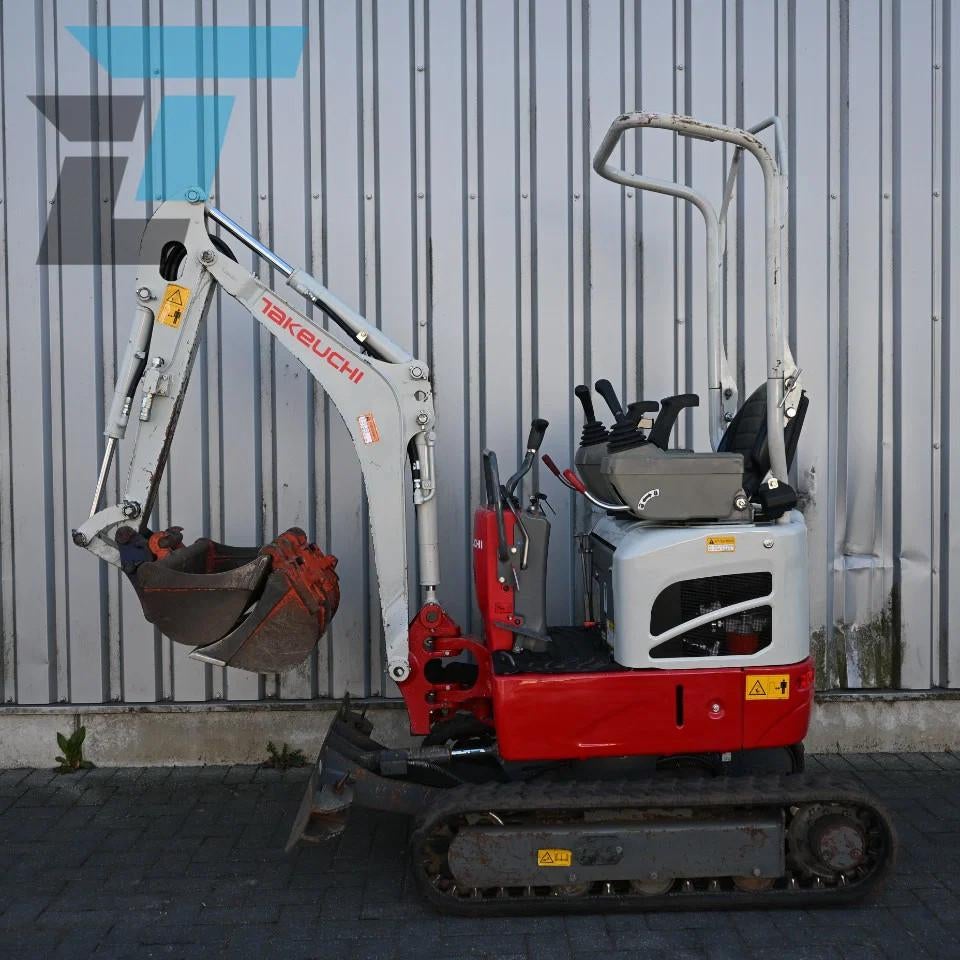 Takeuchi TB210R (bj 2022), Graafmachine