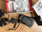 Nintendo Switch V2 grijs/zwart - zo goed als nieuw, Spelcomputers en Games, Spelcomputers | Nintendo Switch, Ophalen, Zo goed als nieuw