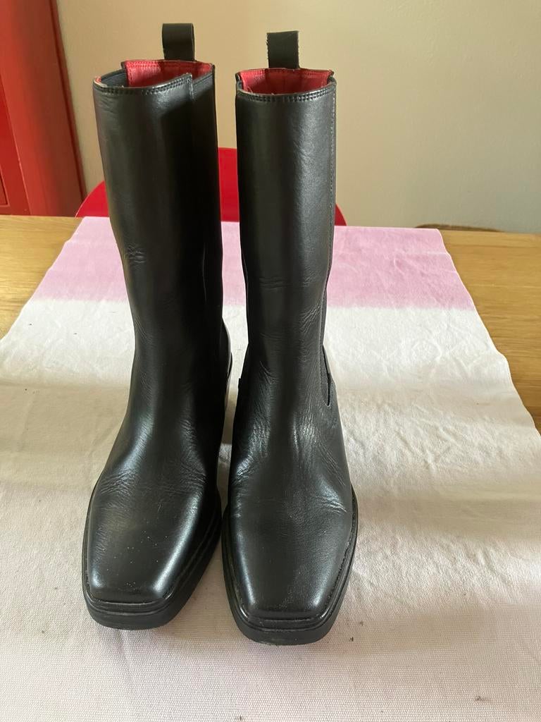 Spaanse bijzondere laarzen, Ophalen of Verzenden, Zo goed als nieuw, Zwart, Hoge laarzen