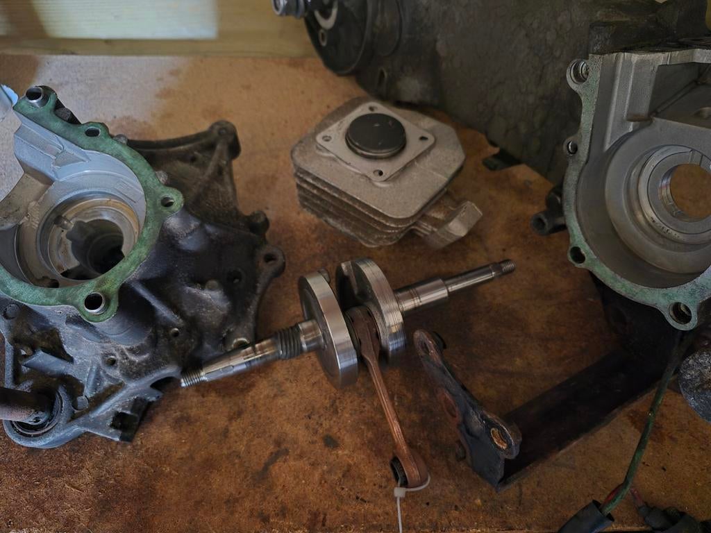 2 takt scooter revisie/reparatie werk, Ophalen, Nieuw