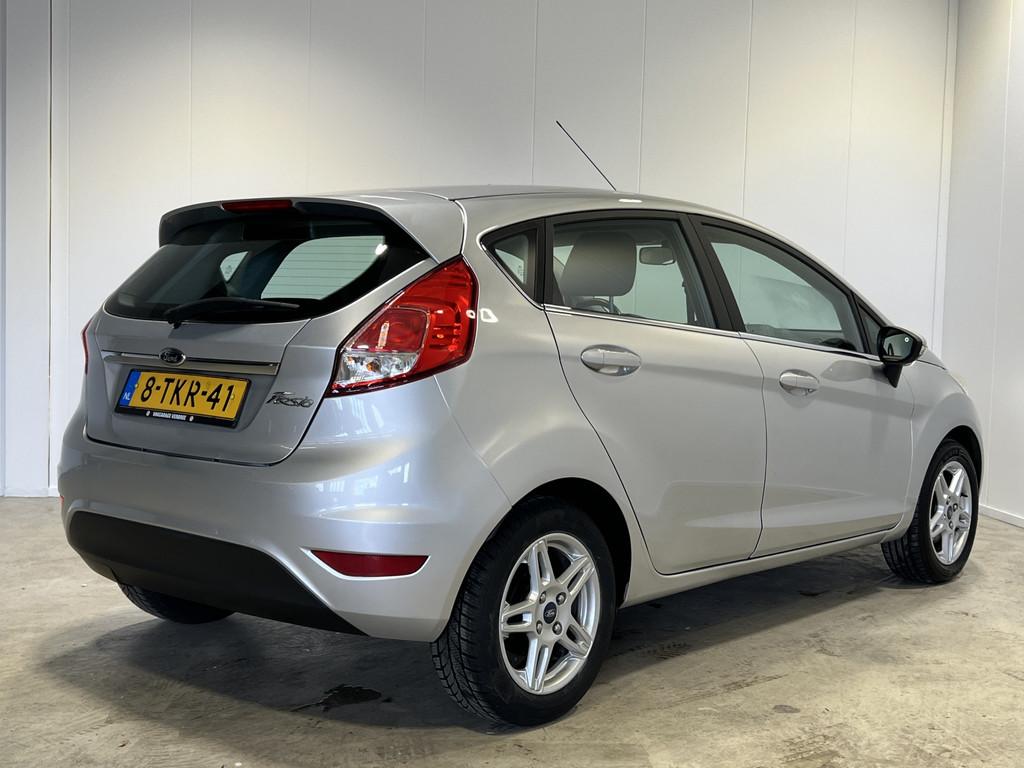 Ford Fiesta 1.0 Titanium | Lichtmetalen Velgen 15" | Airco |, Voorwielaandrijving, Euro 5, Stof, Zwart