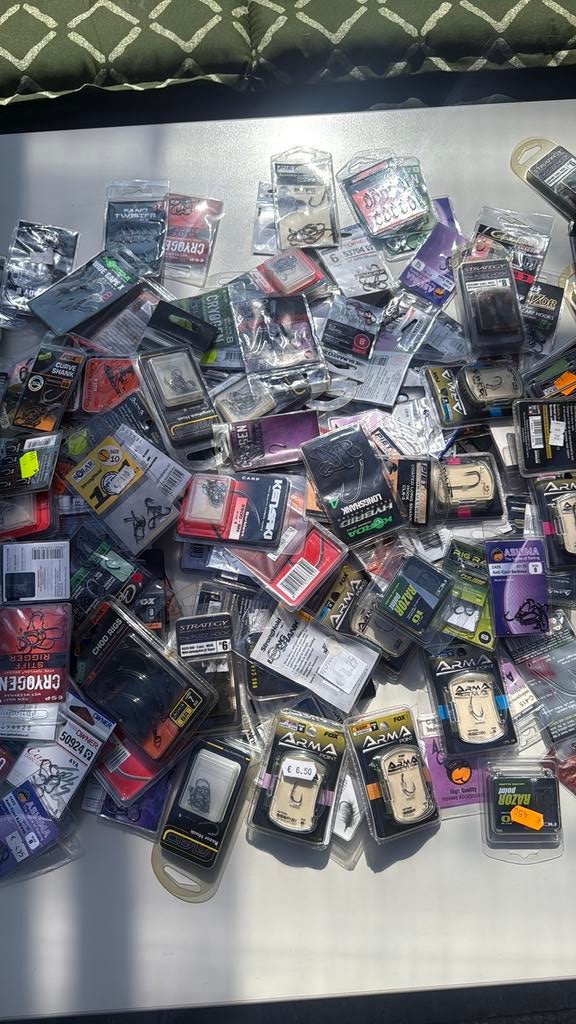Partij van 1000 pakjes karper haken AAA merken, Ophalen of Verzenden, Zo goed als nieuw, Haak