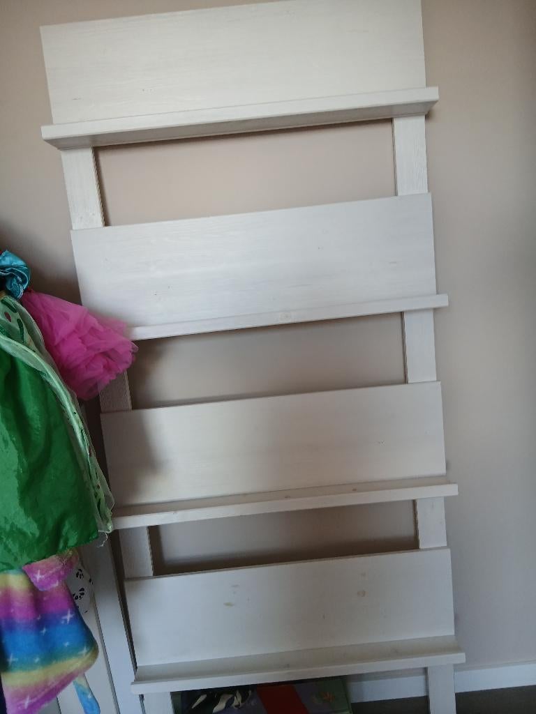 Boekenrek, Ophalen, Zo goed als nieuw