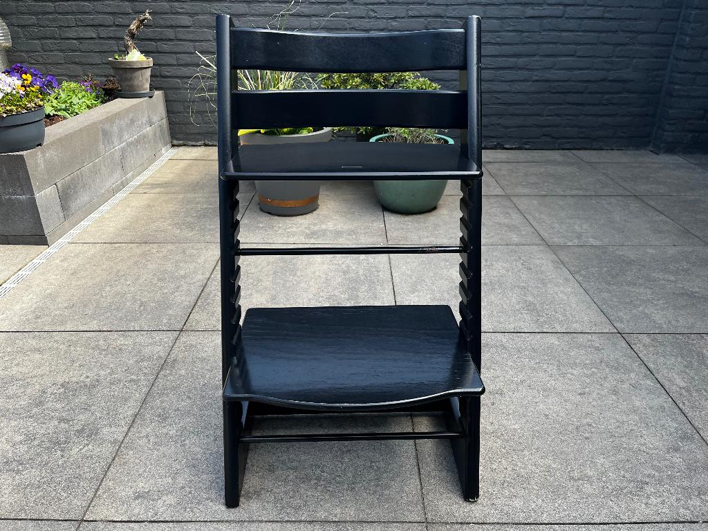 Te Koop Stokke Trip Trap zwart, Ophalen, Gebruikt, Meegroeistoel