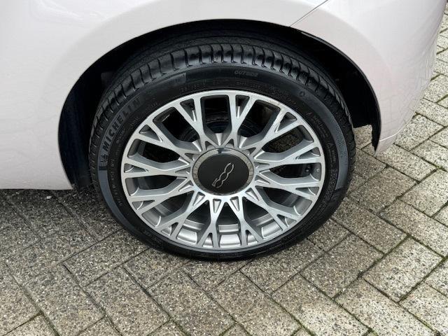 Fiat 500 1.2 Star *leder *carplay *climate *cruise *16 inch, Voorwielaandrijving, Gebruikt, 4 stoelen, Leder en Stof