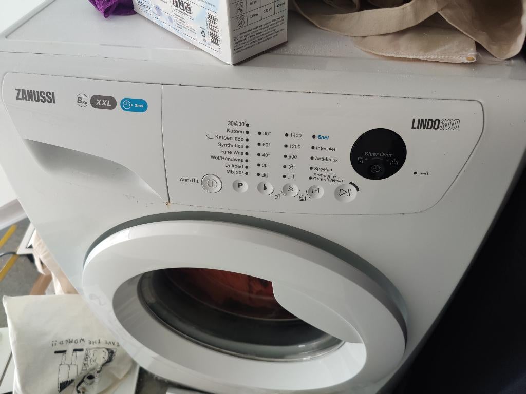 Washing machine Zanussi, Witgoed en Apparatuur, Wasmachines, Ophalen, 1200 tot 1600 toeren, Gebruikt, 8 tot 10 kg
