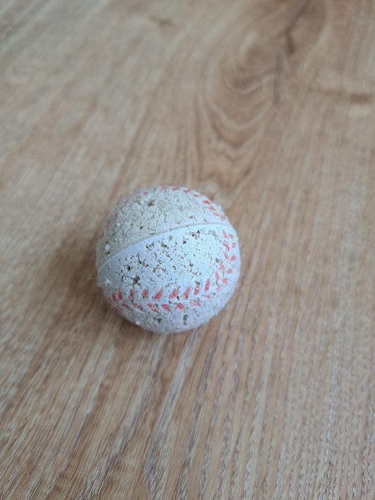 speelgoed bal wit zacht voor kat, beschadigd door kat, Ophalen of Verzenden, Gebruikt