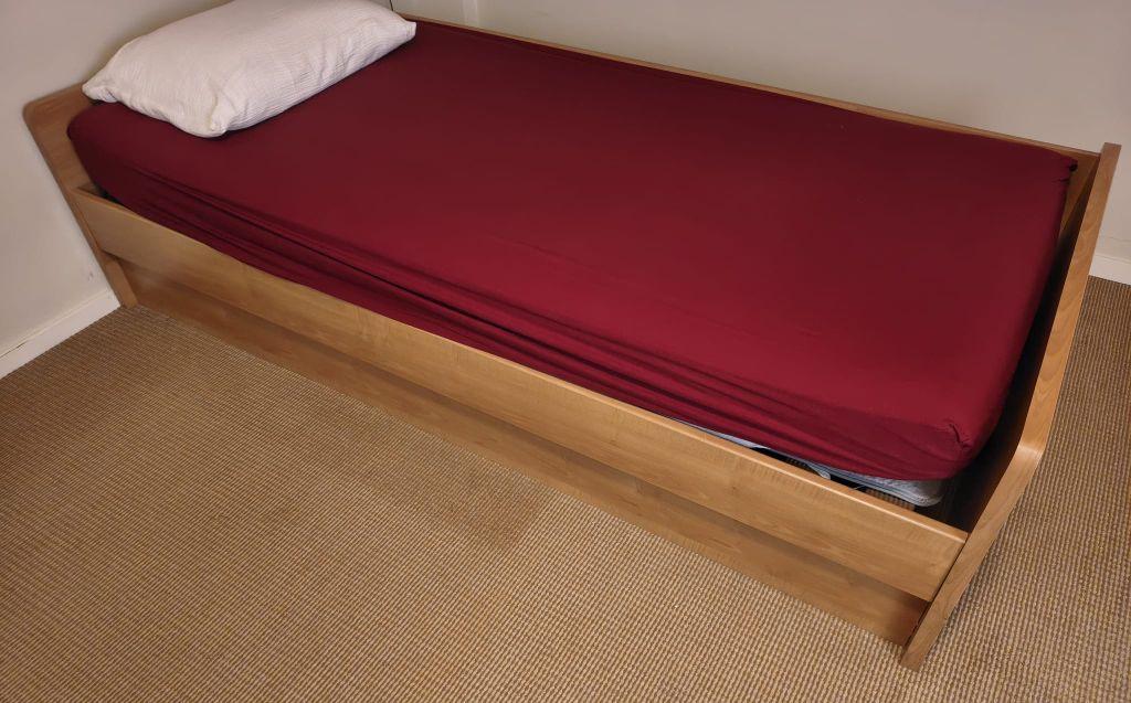 Bed met kast, Ophalen, Gebruikt, 90 cm, Eenpersoons