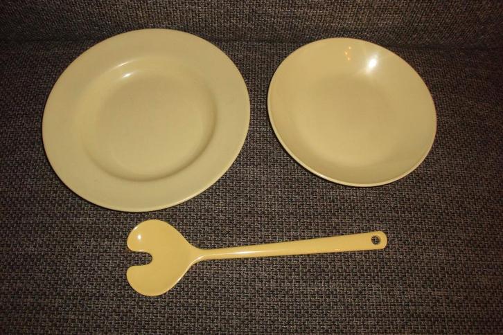 3x retro vintage Mepal camping servies delen, licht geel, Caravans en Kamperen, Kampeeraccessoires, Gebruikt, Ophalen of Verzenden