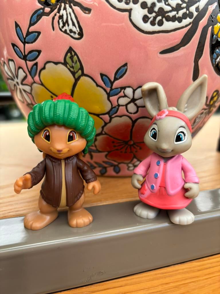 Peter Rabbit  figuurtjes Eekhoorn Nutkin en Lily Bobtail., Verzenden, Zo goed als nieuw