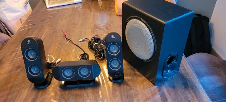 Logitech X-530 speakerset, Computers en Software, Pc speakers, Ophalen of Verzenden