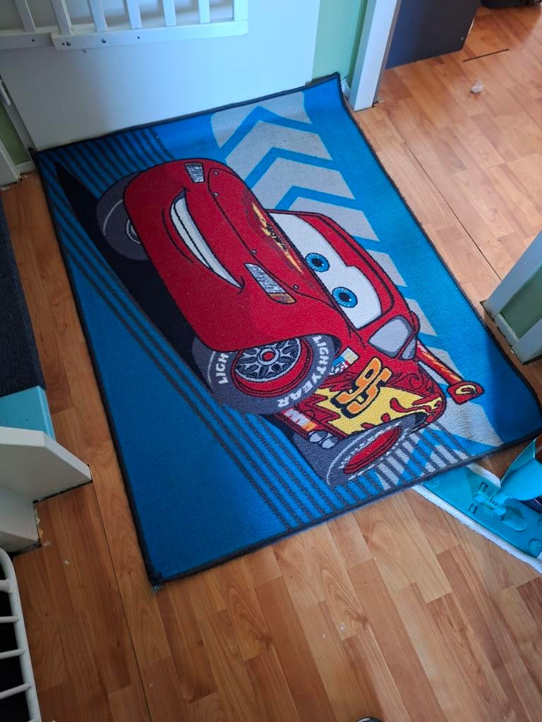 Diverse Cars items: vloerkleden en schilderij, Huis en Inrichting, Stoffering | Tapijten en Kleden, Gebruikt, 100 tot 150 cm, Blauw