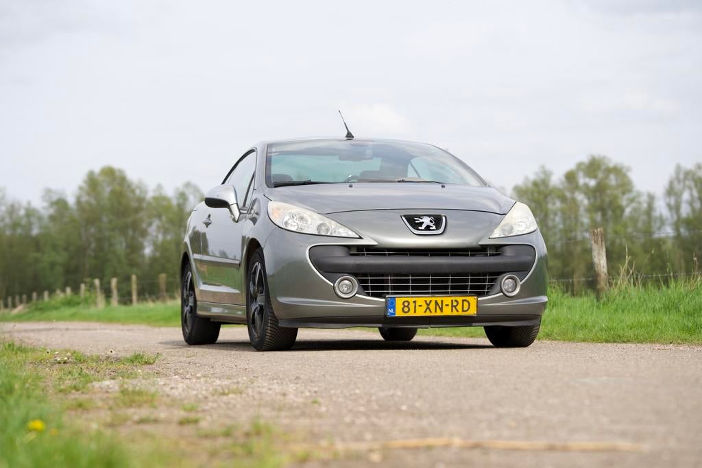 Peugeot 207 1.6 16V CC 110KW 2007 Grijs, Voorwielaandrijving, 4 cilinders, Cabriolet, 4 stoelen