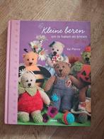 Val Pierce - Kleine beren om te breien en te haken, Boeken, Breien en Haken, Ophalen of Verzenden, Zo goed als nieuw, Val Pierce