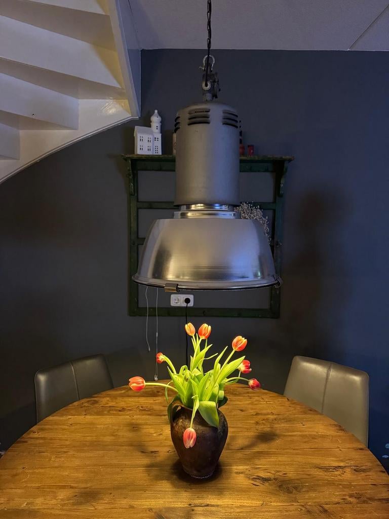Prachtige oude fabriekslamp !!, Huis en Inrichting, Lampen | Hanglampen, Ophalen of Verzenden, Minder dan 50 cm