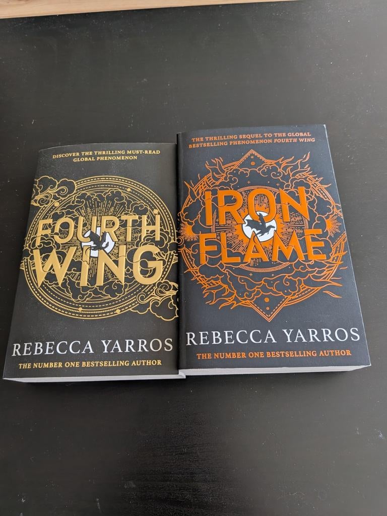 Fourth Wing en Iron Flame Rebecca Yarros, Boeken, Fantasy, Ophalen of Verzenden
