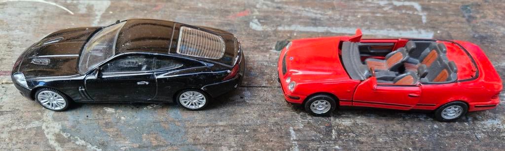 Rastar metalen oldtimers: Jaguar XKR & Mercedes CLK, Ophalen of Verzenden, Gebruikt, Auto