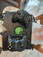 Xbox met 2 controllers en 1 game, Spelcomputers en Games, Spelcomputers | Xbox Original, Ophalen of Verzenden