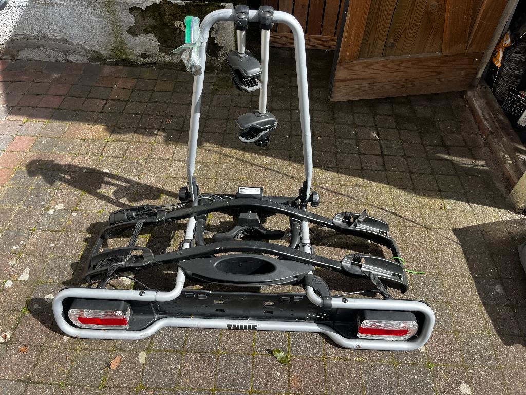 Nette Thule fietsendrager, Ophalen, 2 fietsen, Gebruikt, Trekhaakdrager