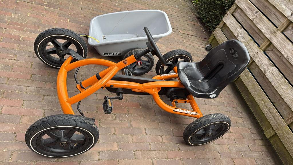 Berg Buddy Skelter met aanhanger, Kinderen en Baby's, Speelgoed | Buiten | Skelters, Ophalen, Gebruikt, Berg, Met kar of aanhanger