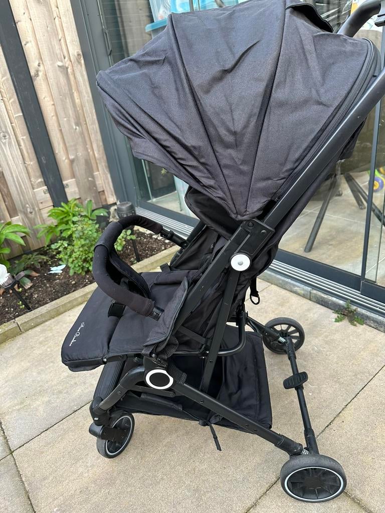 Mino Bambino buggy – compact inklapbaar (handbagage model), Kinderen en Baby's, Buggy's, Ophalen, Gebruikt, Zonnekap