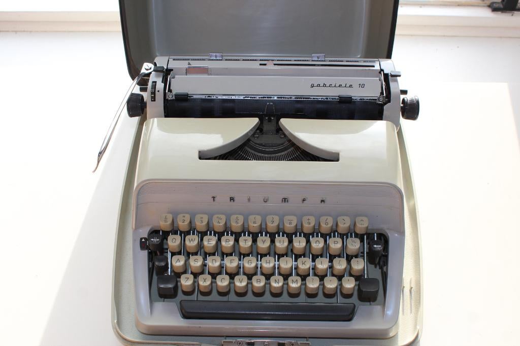 Triumph Gabriele 10, Diversen, Typemachines, Ophalen, Gebruikt