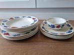 Boerenbont servies 13-delig € 15,-, Ophalen