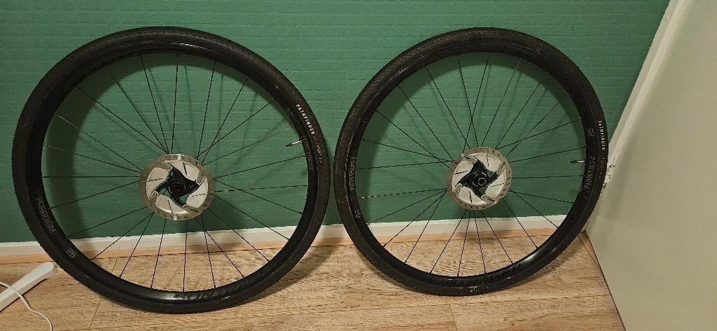 Bontrager Paradigm Comp 25 disc tubeless, Fietsen en Brommers, Fietsonderdelen, Wiel, Gebruikt, Ophalen of Verzenden, Bontrager