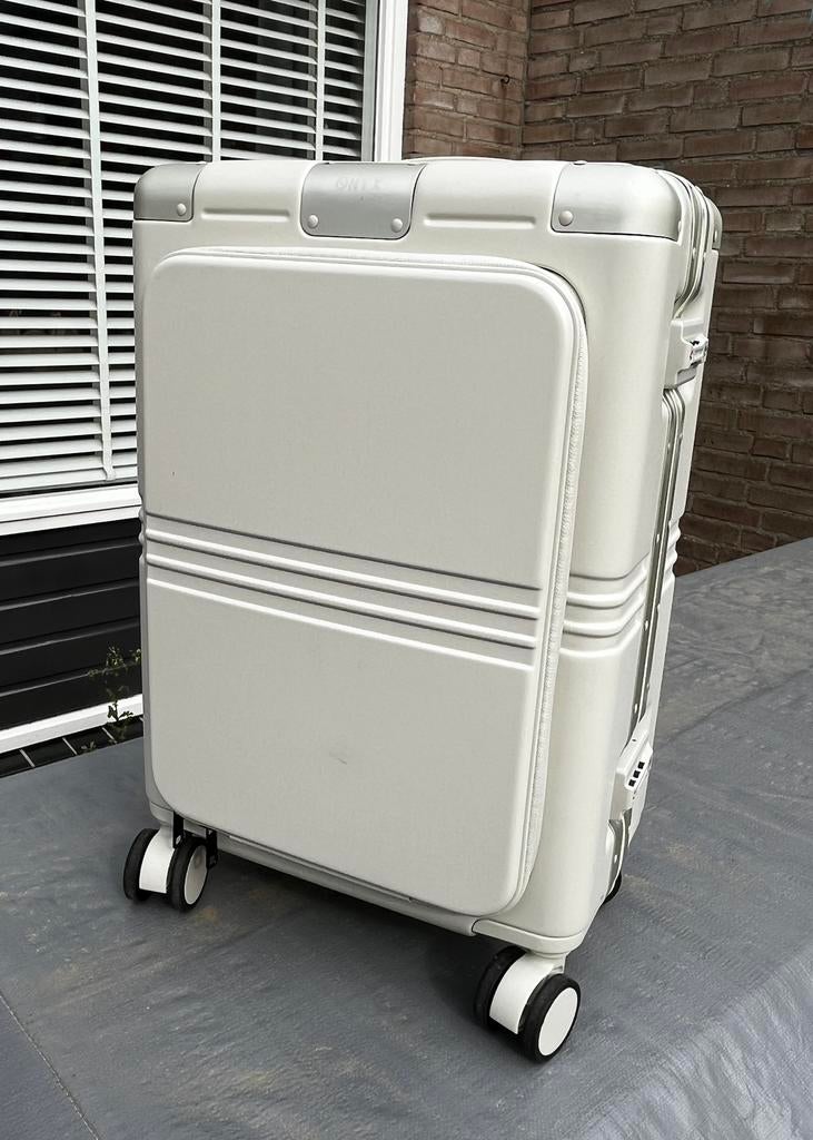 Onyx Hybrid Pro handbagage koffer met voorvak,  ivory white, Wieltjes, 50 tot 60 cm, Hard kunststof, Nieuw