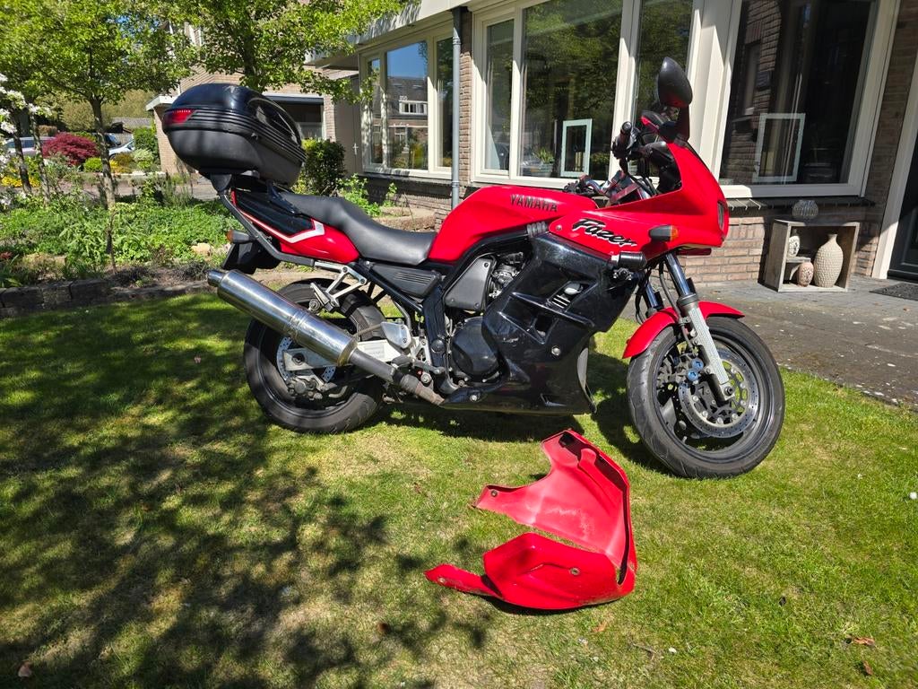 Yamaha fazer 600, Particulier, Toermotor