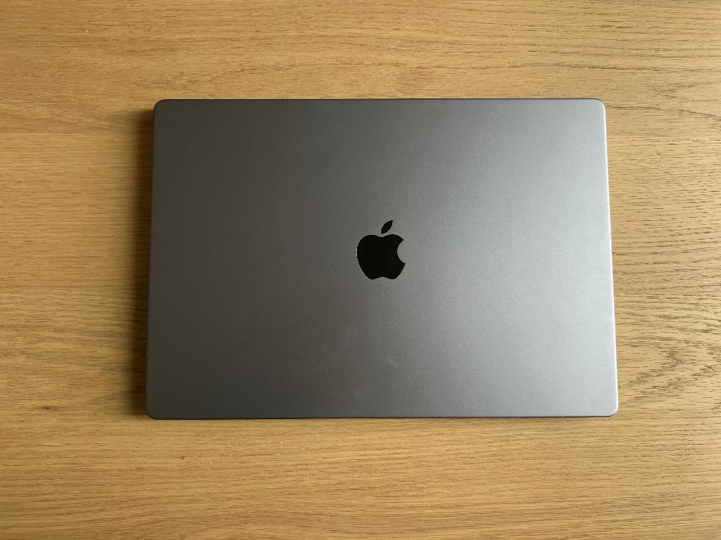 MacBook Pro 16” M1 Pro • 16GB RAM • 512GB • Like New, Zo goed als nieuw, 16 inch, 4 Ghz of meer, Ophalen
