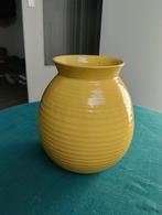 Mobach vintage vaas, Huis en Inrichting, Ophalen, Gebruikt, Geel, Aardewerk of Porselein