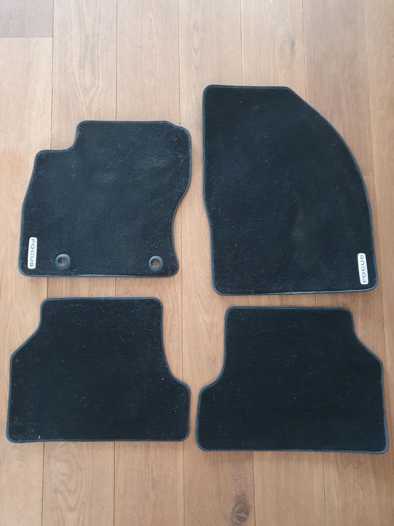 Ford Focus MK2 mattenset - set van 4, Ophalen of Verzenden, Gebruikt