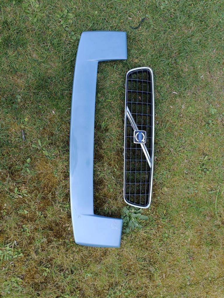 Orginele blokjes grill volvo V50 + achterklepspoiler, Ophalen, Gebruikt, Volvo