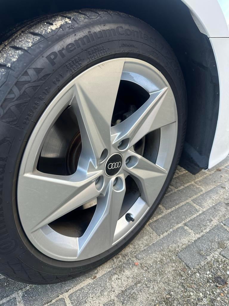 Originele Audi S-Line velgen 17 inch met All-Season banden, Ophalen, Gebruikt, Banden en Velgen, 17 inch