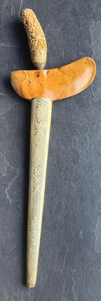 Te Koop ivm Beéndiging Verzameling een mooie Kris Keris 1, Antiek en Kunst, Kunst | Niet-Westerse kunst, Ophalen of Verzenden