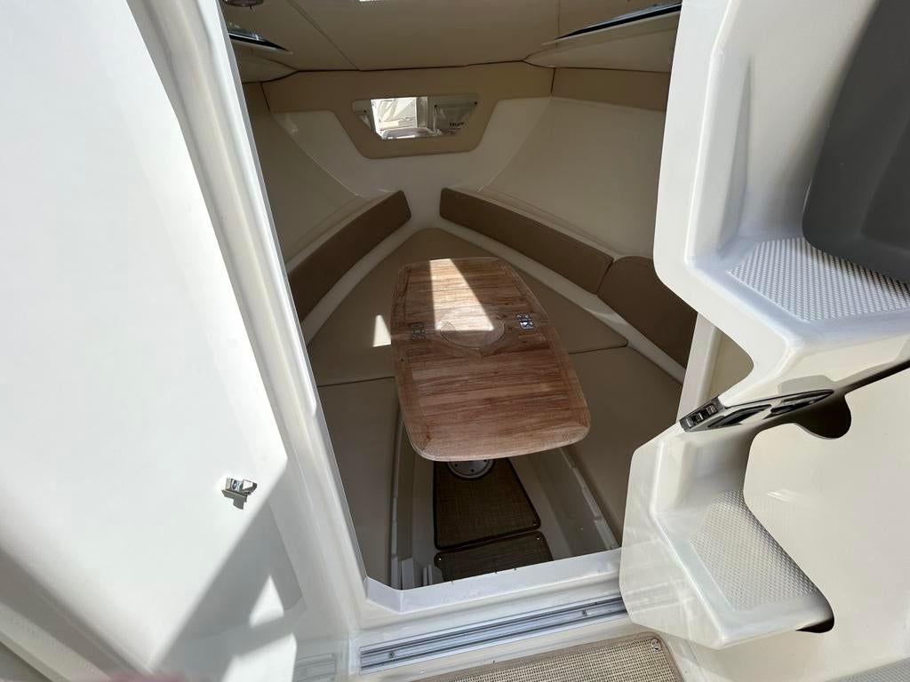 Bayliner 742R Cuddy, Ophalen, Gebruikt, Binnenboordmotor, 6 meter of meer